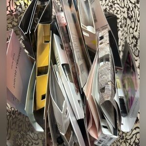 Perfume sample gift with purchase